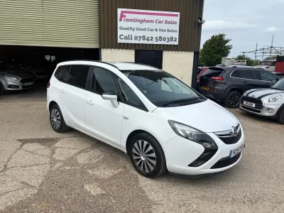 Używany Vauxhall Zafira 170 KM (125 kW) 2015 Biały Minivan
