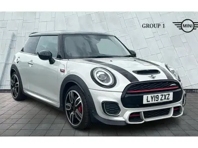 Used Mini John Cooper Works 231 HP (169 kW) 2019 White silver Hatchback