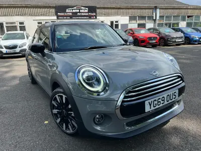 Usado Mini Cooper Exclusive 2019 Cinzento Citadino