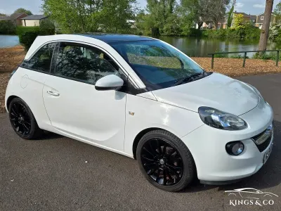 Used Vauxhall Adam Glam 70 HP (51 kW) 2014 White Hatchback
