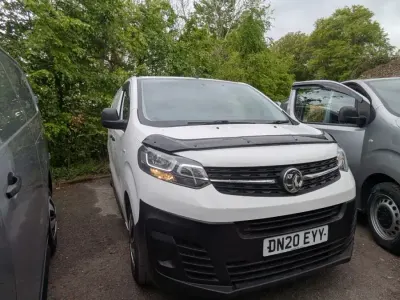 Używany Vauxhall Vivaro Edition 100 KM (73 kW) 2020 Biały Minivan