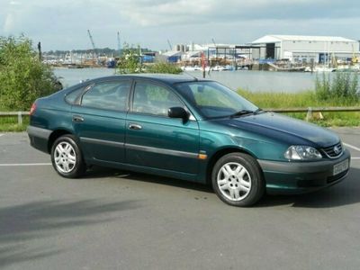 used Toyota Avensis 1.8