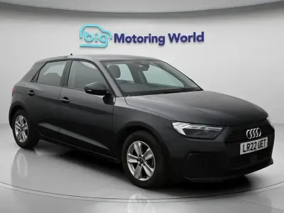 Usado Audi A1 Sportback 95 HP (69 kW) 2022 Cinzento Citadino