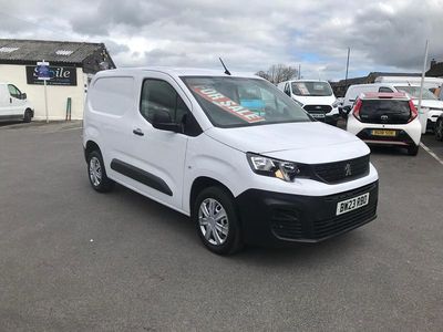 Used Peugeot Partner Premium 2023 White MPV