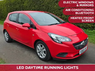 Used Vauxhall Corsa Design Edition 70 HP (51 kW) 2015 Red Hatchback