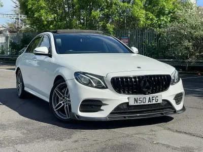 Begagnad Mercedes E200 AMG Line Premium 2018 Vit Sedan