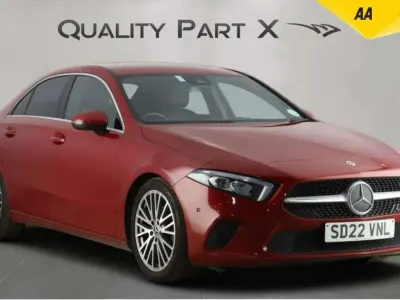 Używany Mercedes A200 Executive 2022 Czerwony Sedan/Limuzyna