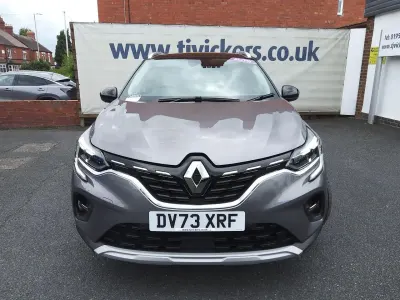 Usado Renault Captur Techno 140 HP (102 kW) 2023 Cinzento SUV