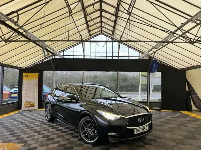 Used Infiniti Q30 Sport Tech 211 HP (155 kW) 2017 Black Hatchback