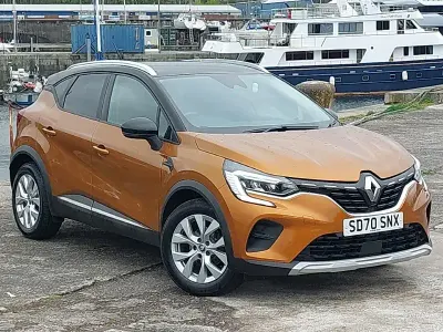 Second-hand Renault Captur Iconic 100 CP (73 kW) 2020 Portocaliu SUV