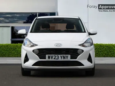 Used Hyundai i10 SE 2023 White Hatchback