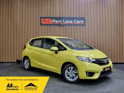 Used Honda Jazz SE 102 HP (75 kW) 2016 Yellow Hatchback