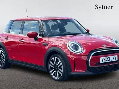 Used Mini Cooper Exclusive 134 HP (98 kW) 2023 Red Hatchback