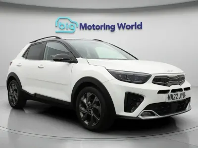 Second-hand Kia Stonic GT-Line S 118 CP (86 kW) 2022 Alb SUV