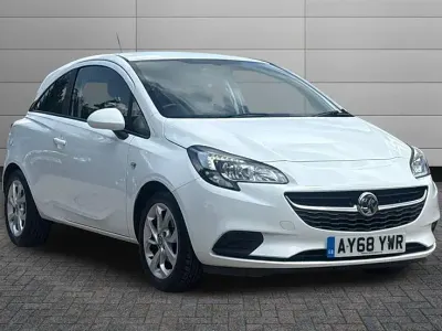 Used Vauxhall Corsa Sport 90 HP (66 kW) 2018 White Hatchback