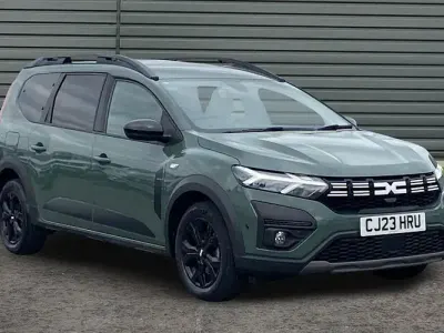 Used Dacia Jogger Extreme 110 HP (80 kW) 2023 Green MPV