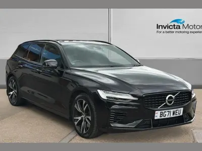 Used Volvo V60 R-Design 340 HP (250 kW) 2021 Black sapphire metallic Estate