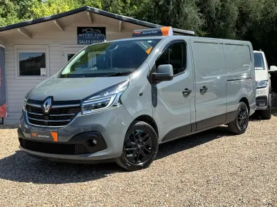 Used Renault Trafic 2021 Grey MPV