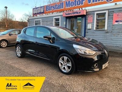 Black Used 2016 Renault Clio IV Dynamique Hatchback | £4,995 (Good price)