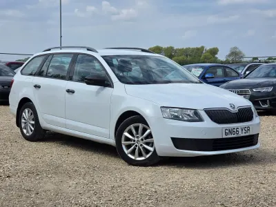 Usado Skoda Octavia 2016 Blanco Utilitario