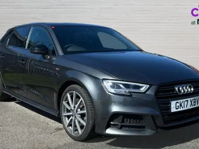 Begagnad Audi A3 Black Edition 184 HK (135 kW) 2017 Grå Halvkombi