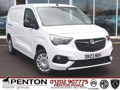 Used Vauxhall Combo S 100 HP (73 kW) 2023 White MPV