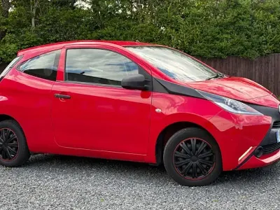 Käytetty Toyota Aygo 69 HP (50 kW) 2018 Viistoperä