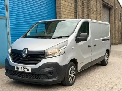 Used Renault Trafic Business 2015 Silver MPV