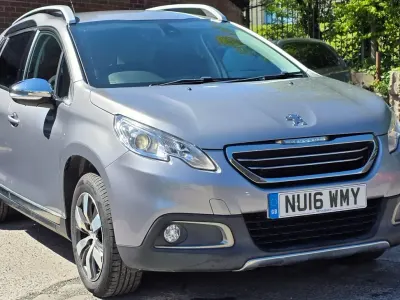 Begagnad Peugeot 2008 Allure 2016 Grå SUV