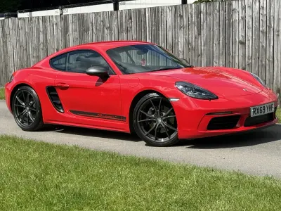 Used Porsche 718 Cayman 300 HP (220 kW) 2019 Red Coupe