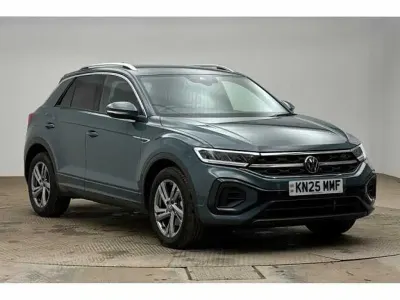 Usado VW T-Roc 150 HP (110 kW) 2025 SUV