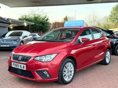 Usado Seat Ibiza SE Technology 95 CV (69 kW) 2019 Rojo Utilitario
