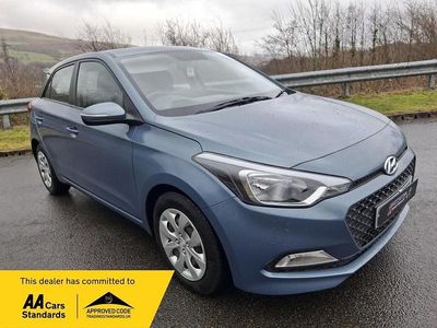 Used Hyundai i20 75 HP (55 kW) 2016 Blue Hatchback