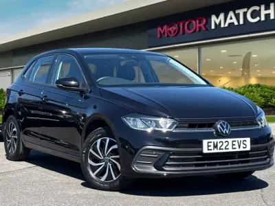 Begagnad VW Polo S 2023 Svart Halvkombi