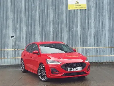 Used Ford Focus ST-Line X 155 HP (114 kW) 2023 Red Hatchback