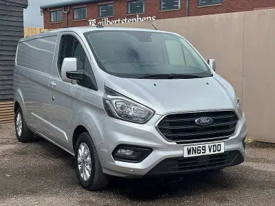 Used Ford Transit Custom Limited 130 HP (95 kW) 2019 Silver Van