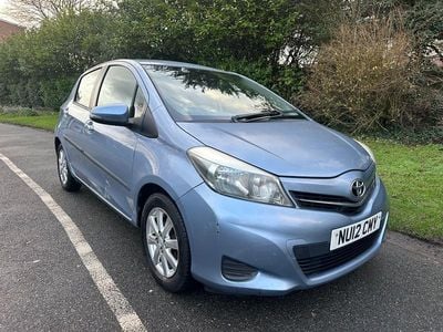 Used Toyota Yaris Multidrive S 99 HP (72 kW) 2012 Blue Hatchback
