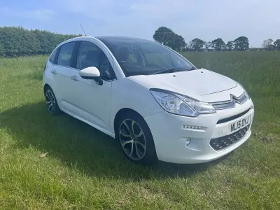 Used Citroën C3 PureTech 2015 White Hatchback