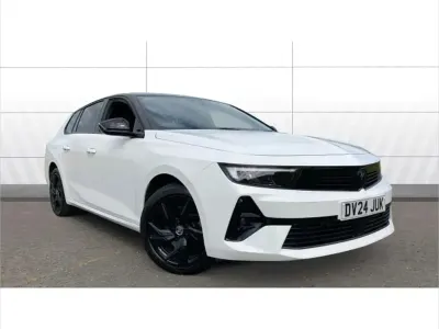 Used Vauxhall Astra 130 HP (95 kW) 2024 White Estate