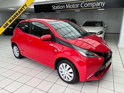 Used Toyota Aygo X-play 68 HP (50 kW) 2017 Red Hatchback