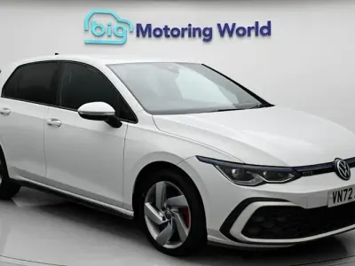 Second-hand VW Golf VIII GTE 245 CP (180 kW) 2024 Hatchback