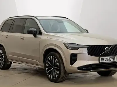 Used Volvo XC90 Ultra 250 HP (183 kW) 2025 Gold SUV