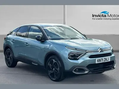 Begagnad Citroën C4 Shine 110 HK (80 kW) 2021 Blå Halvkombi