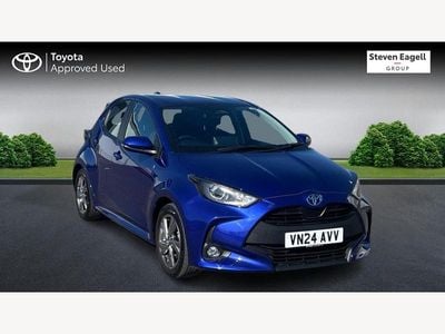 Used Toyota Yaris Hybrid 2024 Blue Hatchback
