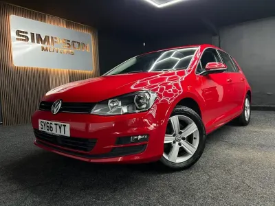 Used VW Golf VII Edition 125 HP (91 kW) 2016 Red Hatchback
