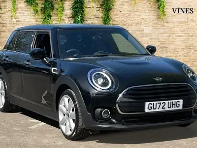 Used Mini Cooper Clubman Exclusive 136 HP (100 kW) 2022 Black Estate