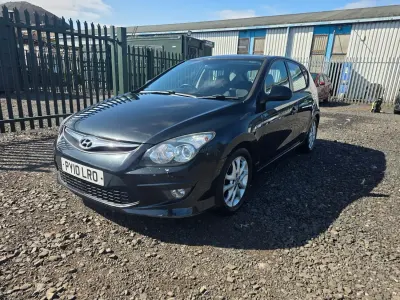 Second-hand Hyundai i30 Comfort 2010 Negru Hatchback