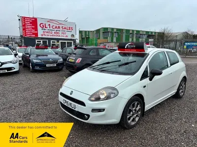 Used Fiat Punto Easy Plus 69 HP (50 kW) 2015 White Hatchback