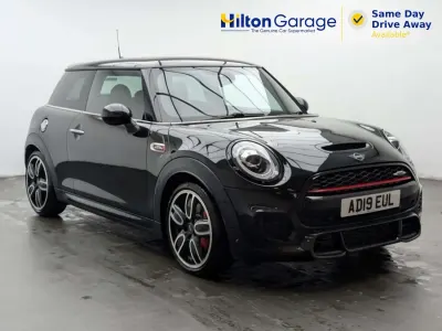 Używany Mini John Cooper Works Hatch 231 KM (169 kW) 2019 Czarny Hatchback