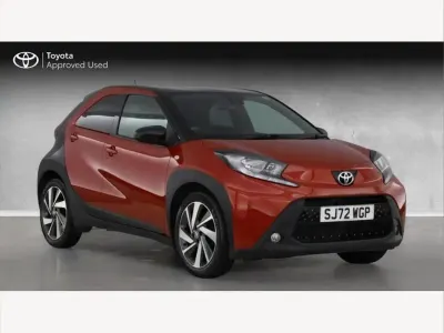 Used Toyota Aygo X 72 HP (52 kW) 2022 Red SUV